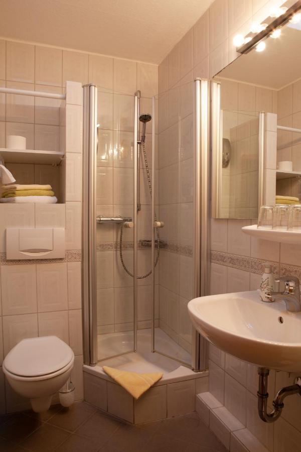 Hotel Am Elisabethufer 积发 外观 照片